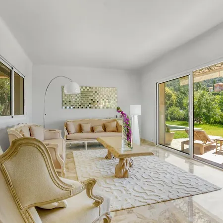 Propriete Avec Vue Mer * Cannes